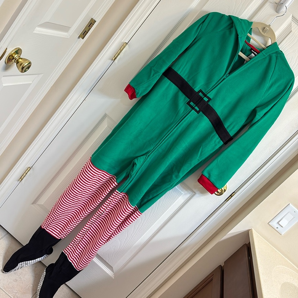 Adult Elf hooded onsie pajamas. XL. Be ready for Santacon! Joe Boxer.
